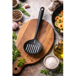 Łyżka cedzakowa Verio Florentyna 12cm to idealne przybory do twojej kuchni